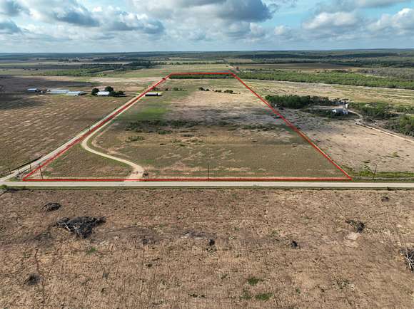 37 Acres of Land for Sale in Hondo, Texas