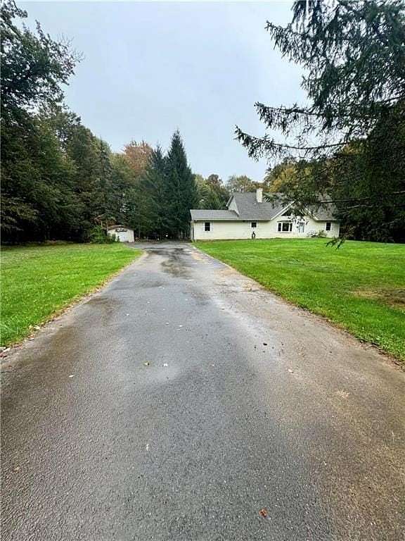 3.32 Acres of Residential Land with Home for Sale in Tobyhanna Township, Pennsylvania