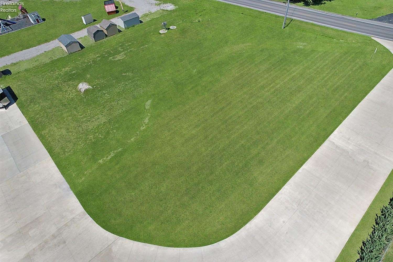 0.87 Acres of Mixed-Use Land for Sale in Port Clinton, Ohio