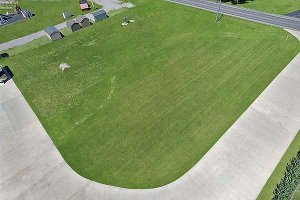 0.87 Acres of Mixed-Use Land for Sale in Port Clinton, Ohio