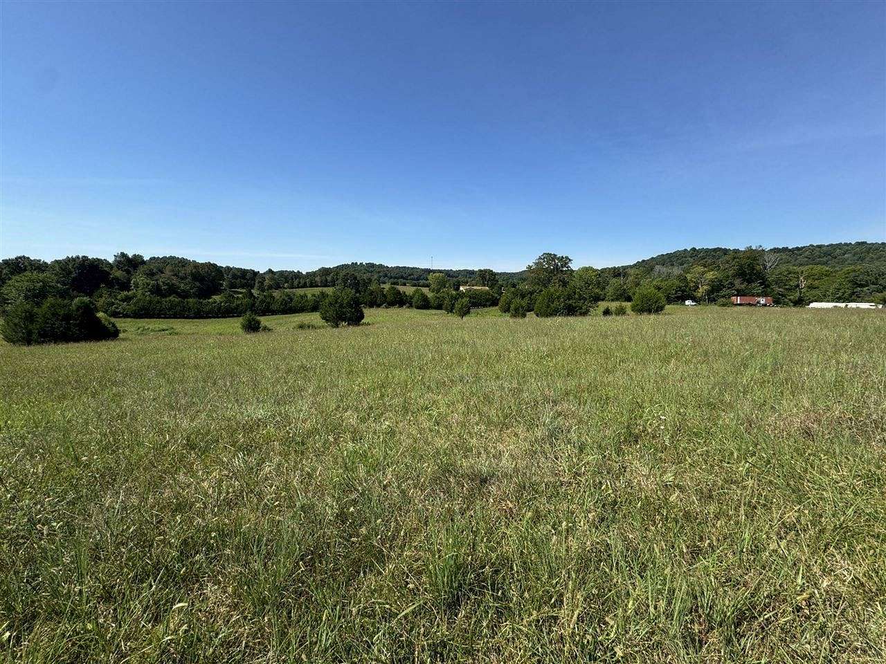 5.25 Acres of Residential Land for Sale in Munfordville, Kentucky