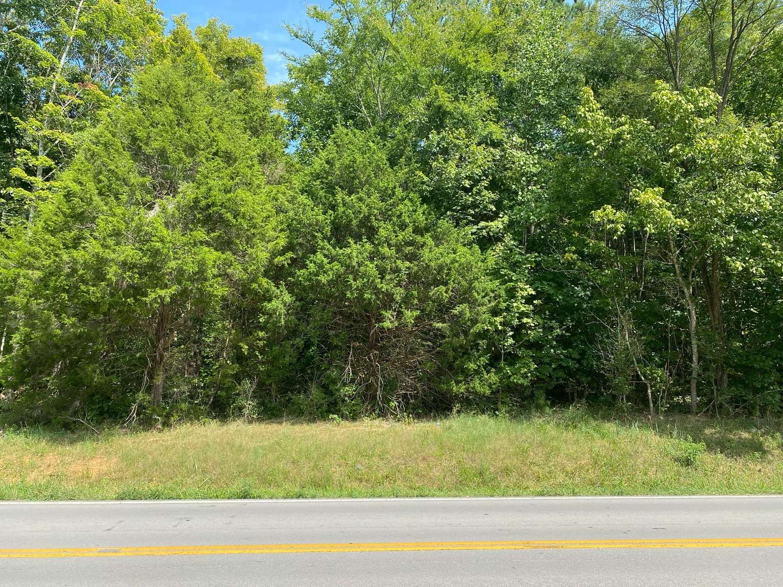 10.7 Acres of Land for Sale in Jamestown, Kentucky