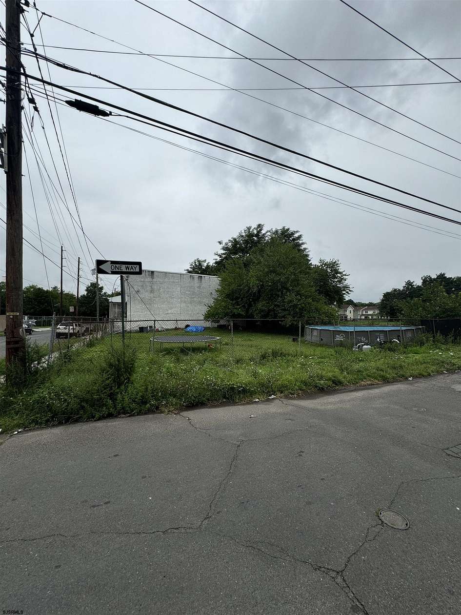 0.02 Acres of Residential Land for Sale in Camden, New Jersey