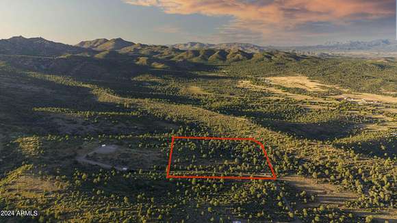 10.2 Acres of Recreational Land for Sale in Peeples Valley, Arizona