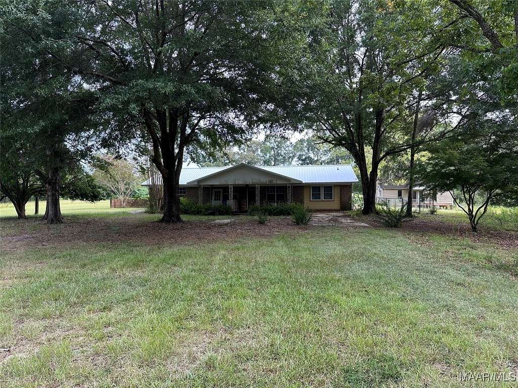 42.7 Acres of Land with Home for Sale in Autaugaville, Alabama