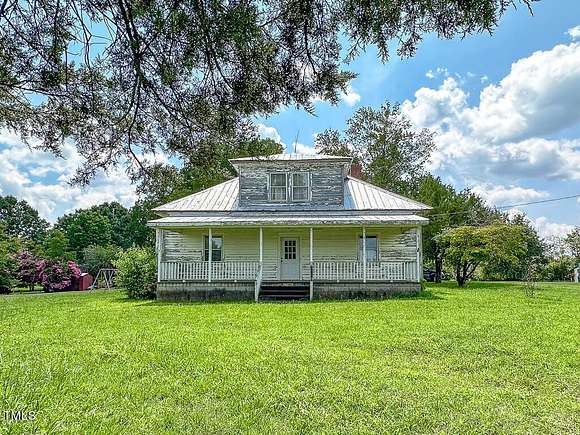 27.7 Acres of Agricultural Land with Home for Sale in Warrenton, North Carolina