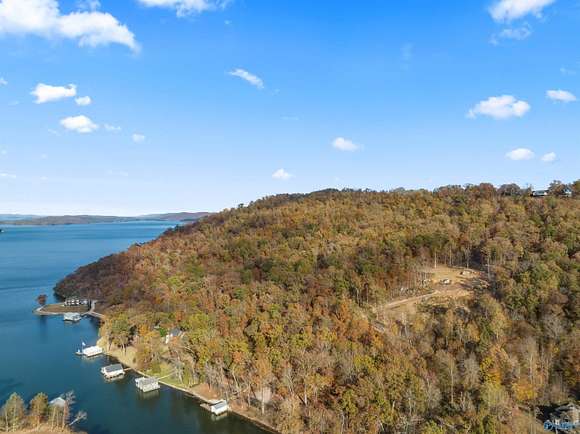 6.48 Acres of Residential Land for Sale in Guntersville, Alabama