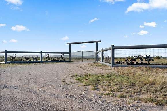 971 Acres of Recreational Land with Home for Sale in Colorado City, Texas