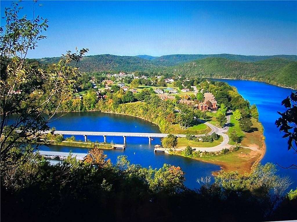 0.581 Acres of Residential Land for Sale in Holiday Island, Arkansas