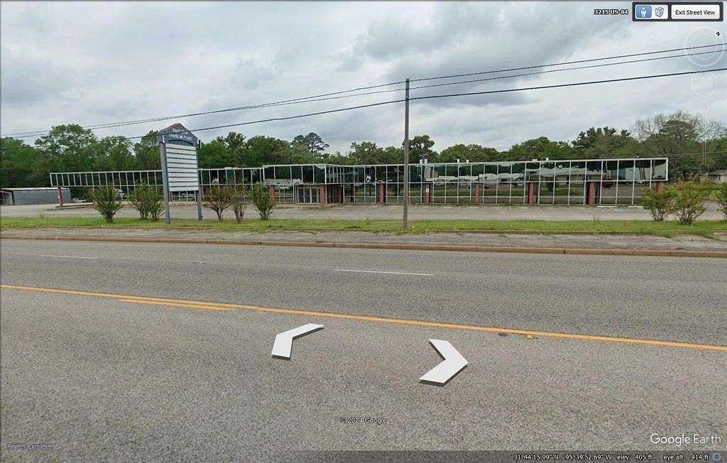 3.342 Acres of Commercial Land for Lease in Palestine, Texas