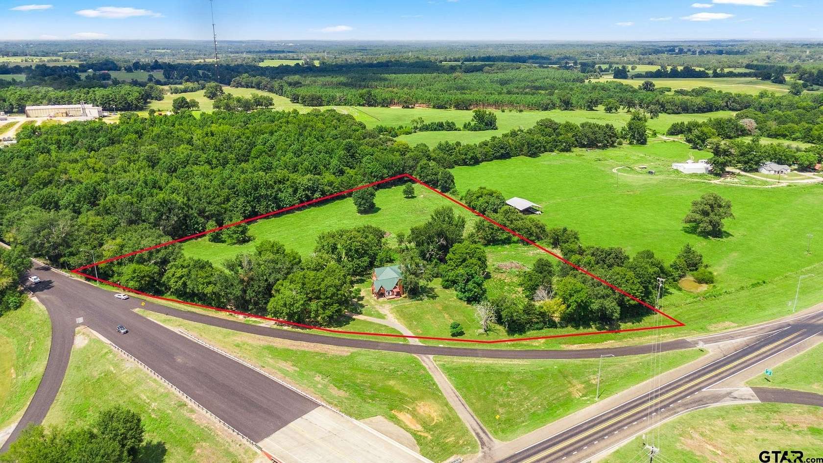 7.309 Acres of Improved Mixed-Use Land for Sale in Arp, Texas