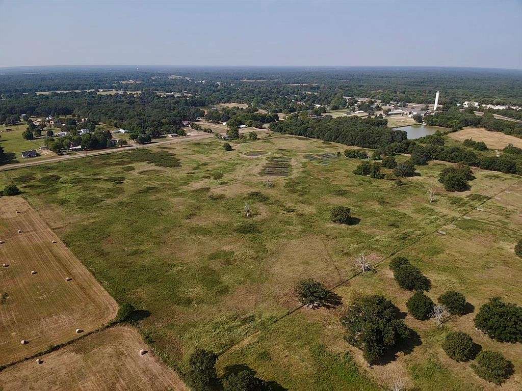 37.44 Acres of Land for Sale in Powderly, Texas