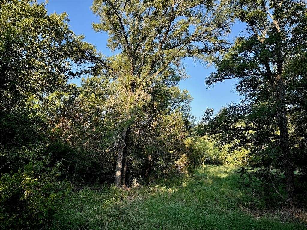 5.688 Acres of Residential Land for Sale in Cleburne, Texas