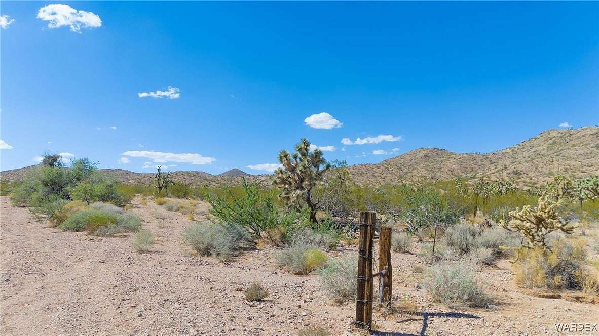 200 Acres of Land for Sale in White Hills, Arizona