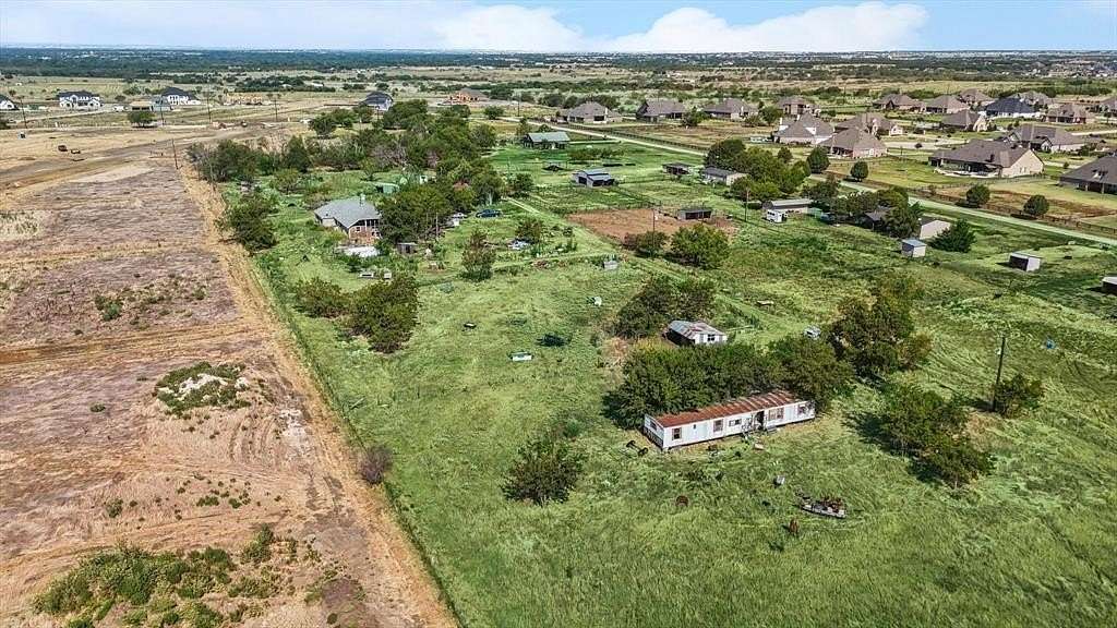15 Acres of Land with Home for Sale in Argyle, Texas