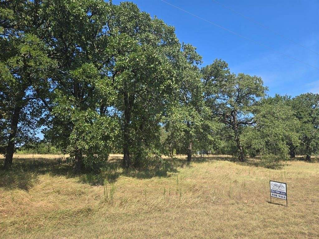 2 Acres of Residential Land for Sale in Rhome, Texas