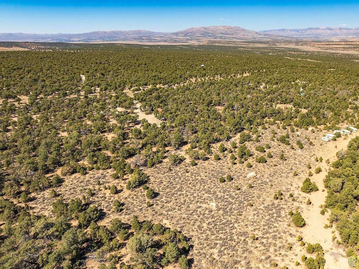 5 Acres of Land for Sale in Fruitland, Utah