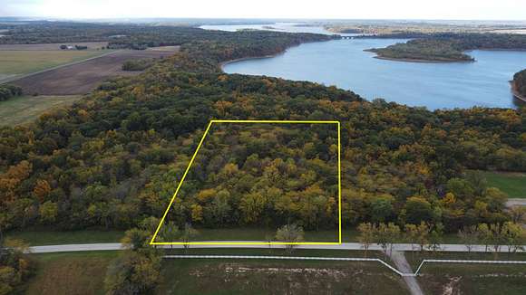 6 Acres of Residential Land for Sale in Sullivan, Illinois