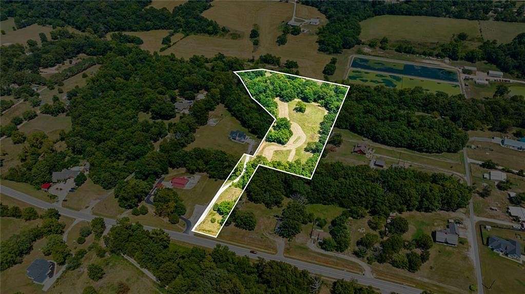 7.23 Acres of Residential Land for Sale in Pea Ridge, Arkansas