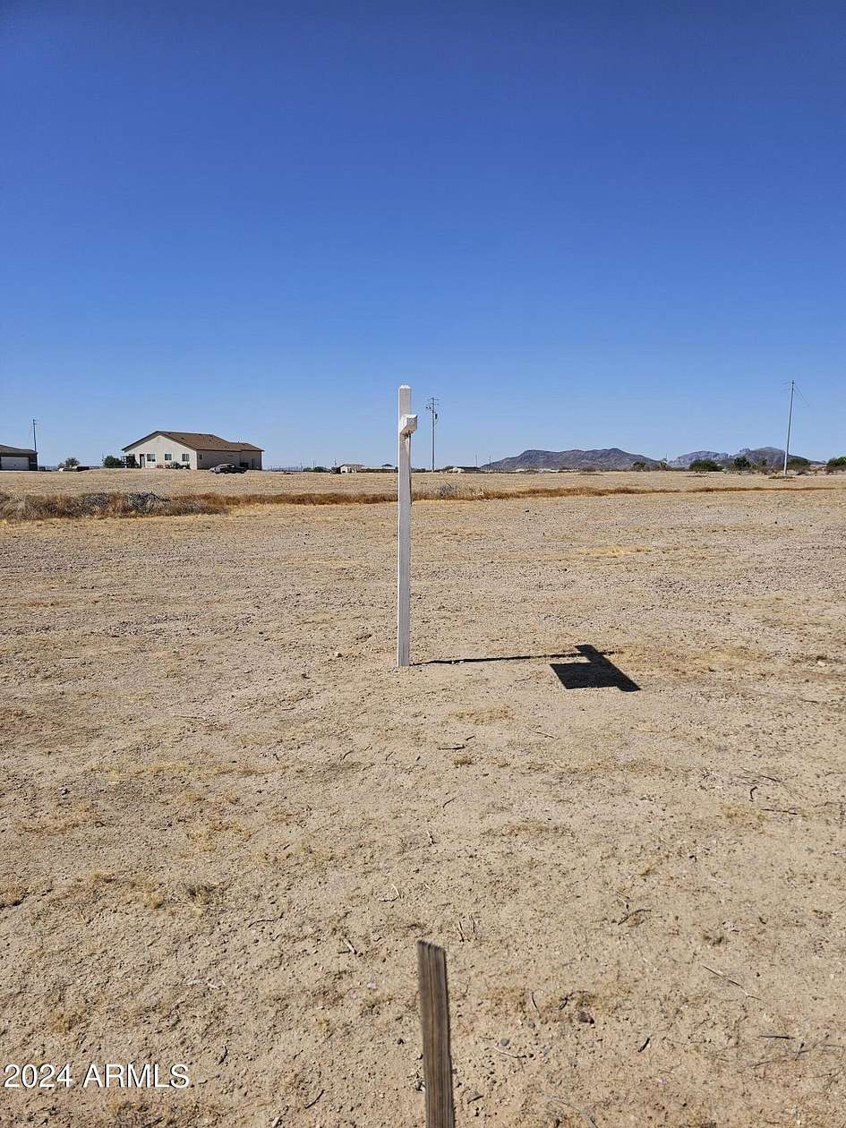 2 Acres of Residential Land for Sale in Tonopah, Arizona