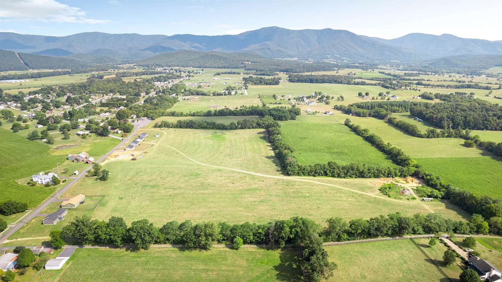 36.7 Acres of Agricultural Land for Sale in Luray, Virginia