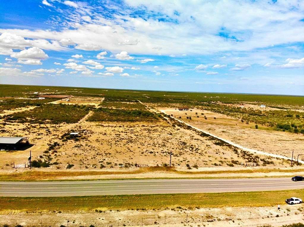 10 Acres of Commercial Land for Sale in Eagle Pass, Texas