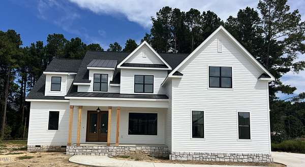 3.28 Acres of Residential Land with Home for Sale in Four Oaks, North Carolina