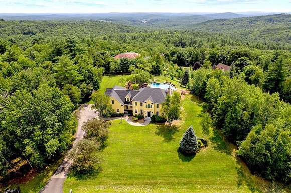 2.9 Acres of Residential Land with Home for Sale in Bedford, New Hampshire