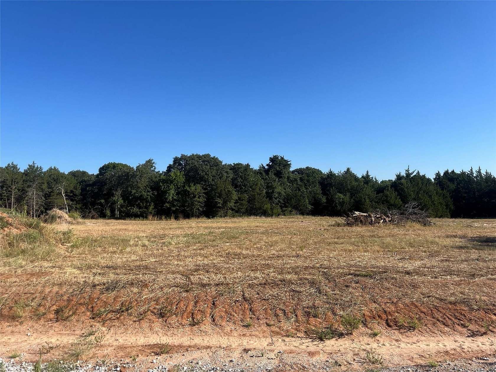 2.007 Acres of Recreational Land for Sale in Decatur, Texas