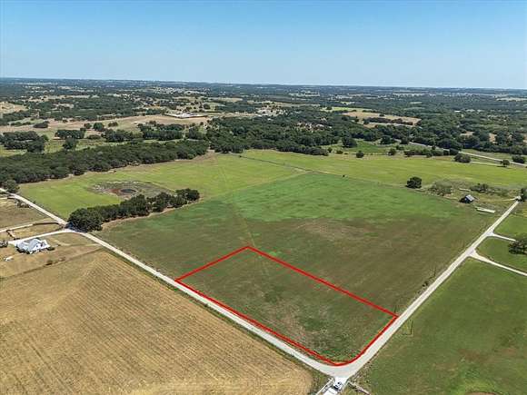 3 Acres of Residential Land for Sale in Decatur, Texas