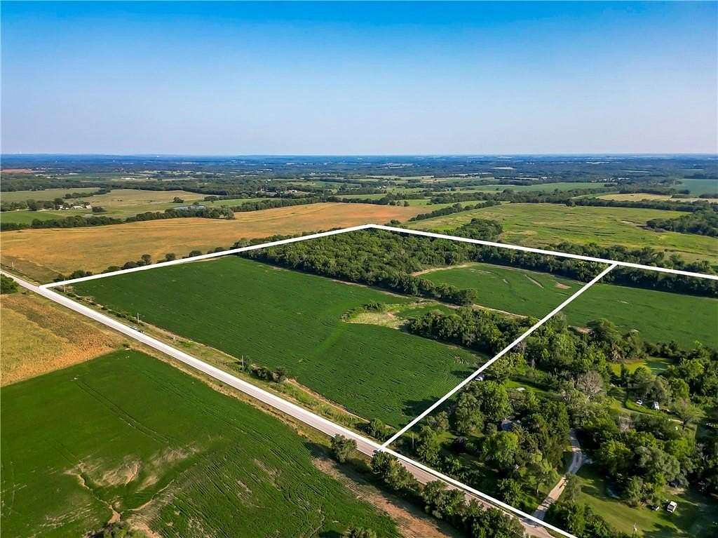 40 Acres of Agricultural Land for Sale in Fontana, Kansas