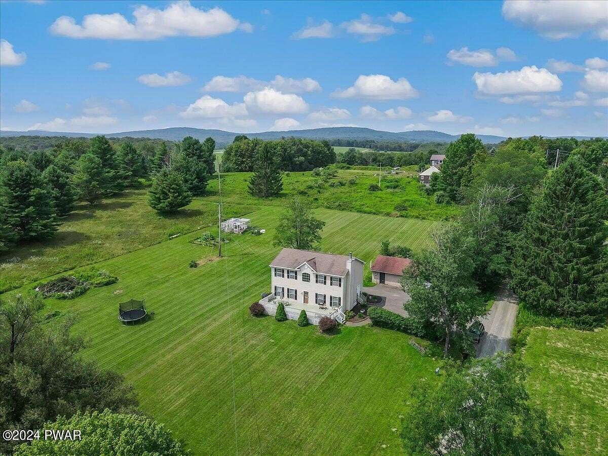 4.84 Acres of Residential Land with Home for Sale in Starlight, Pennsylvania