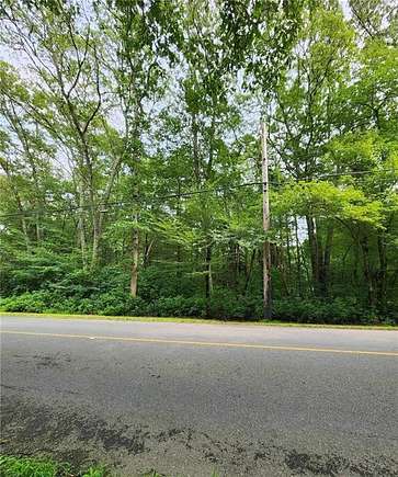 1 Acre of Residential Land for Sale in Little Compton, Rhode Island