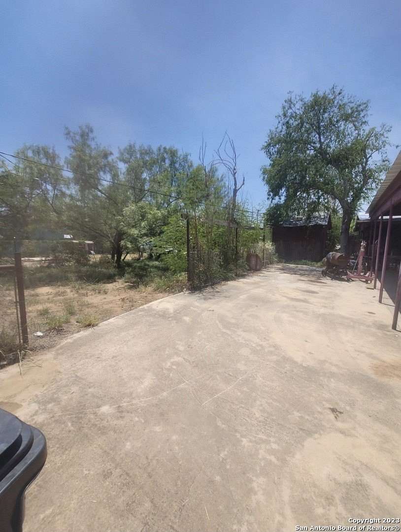 0.12 Acres of Residential Land for Sale in Carrizo Springs, Texas