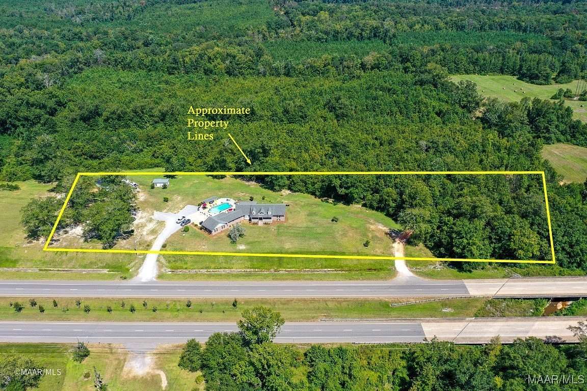 6.77 Acres of Residential Land with Home for Sale in Thomasville, Alabama