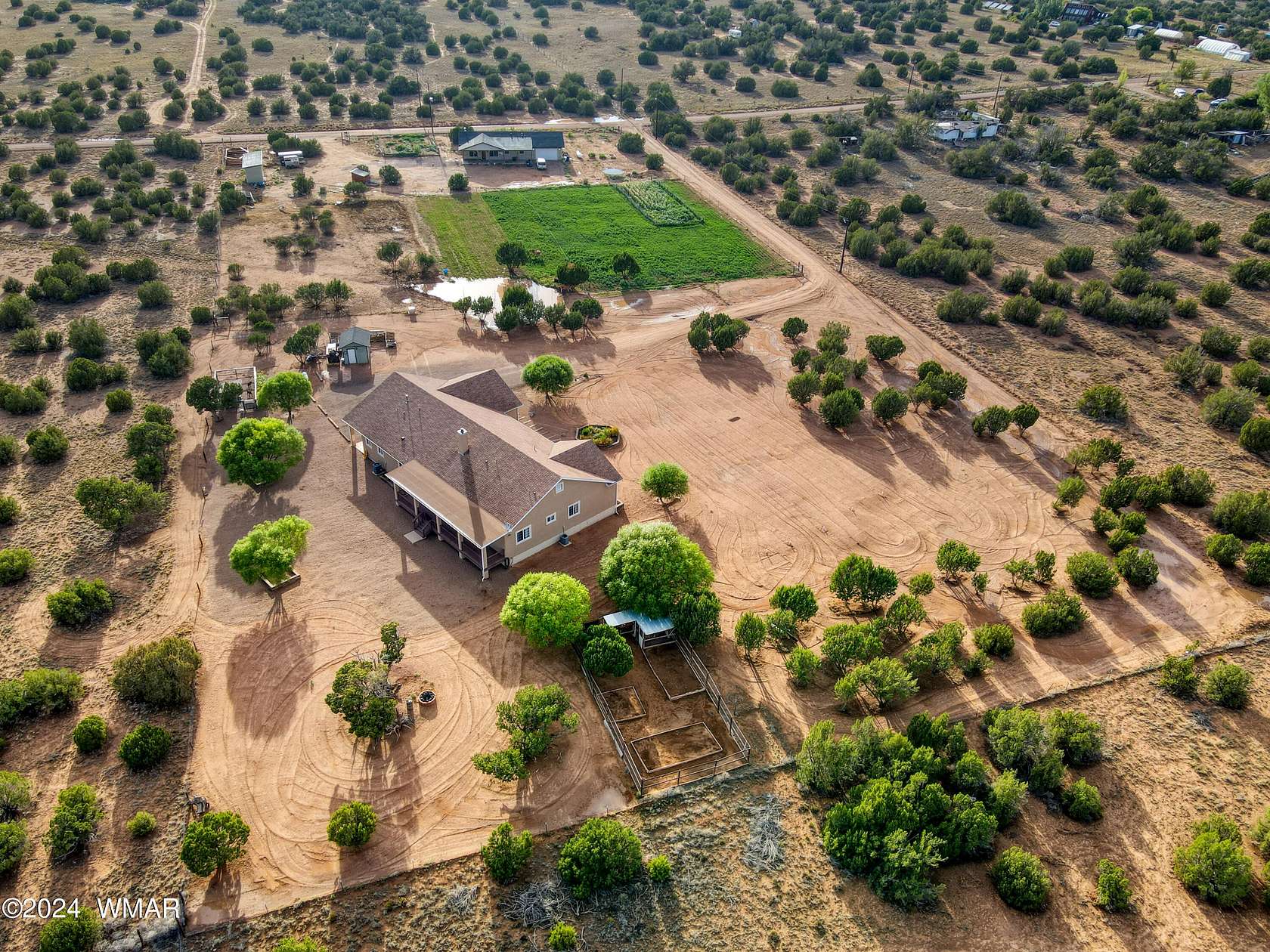 2.5 Acres of Residential Land with Home for Sale in Snowflake, Arizona