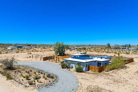 2.5 Acres of Residential Land with Home for Sale in Joshua Tree, California