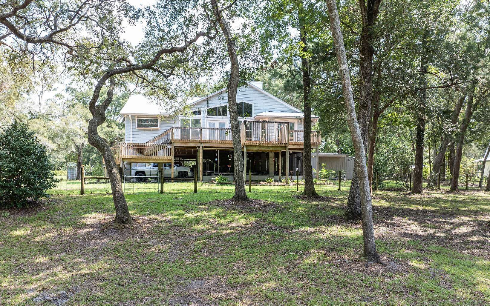 3.24 Acres of Land with Home for Sale in O'Brien, Florida