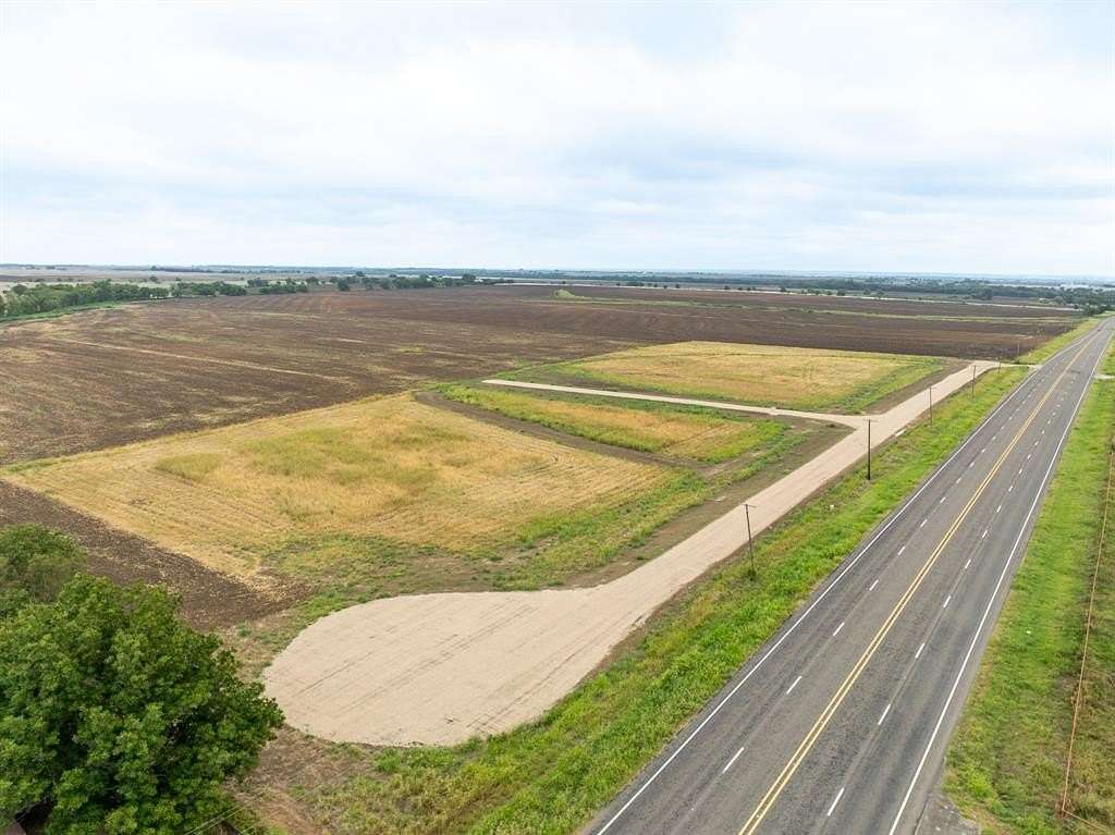 1.733 Acres of Land for Sale in Hillsboro, Texas