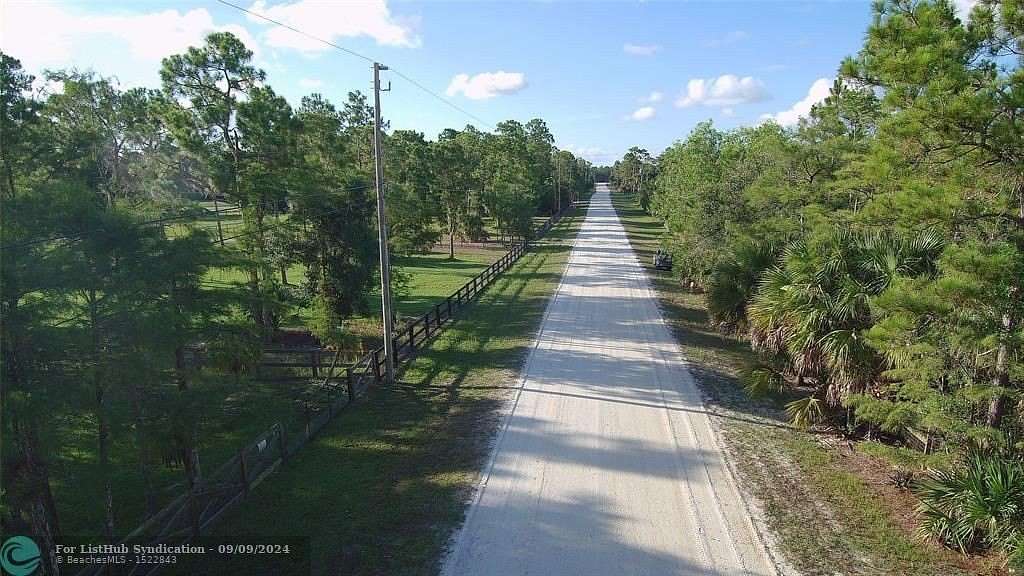 5 Acres of Land for Sale in Loxahatchee Groves, Florida