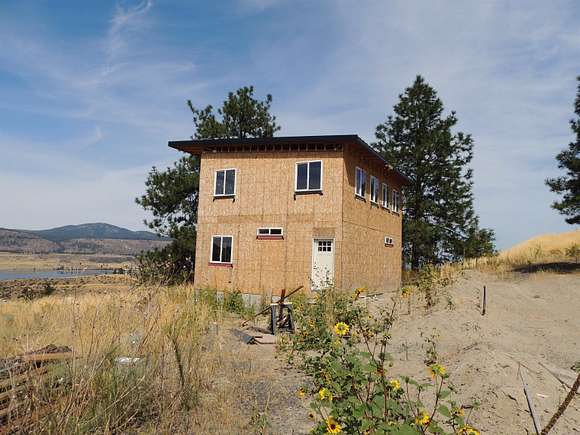 6.39 Acres of Residential Land with Home for Sale in Davenport, Washington