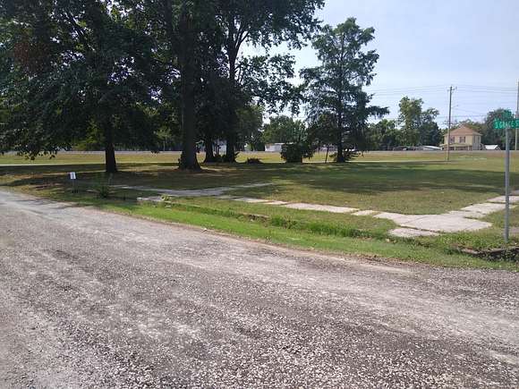 0.38 Acres of Residential Land for Sale in Marissa, Illinois