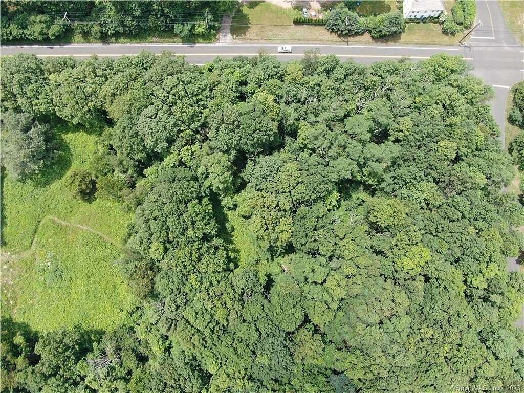 3.85 Acres of Residential Land for Sale in Easton, Connecticut