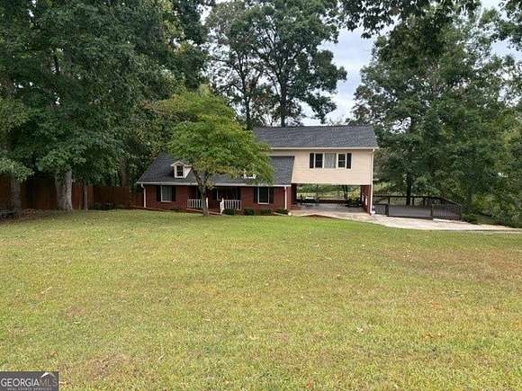 2.32 Acres of Residential Land with Home for Sale in Griffin, Georgia