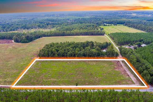 5.7 Acres of Agricultural Land for Sale in Live Oak, Florida