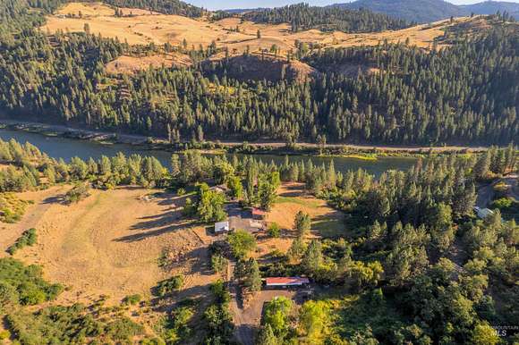 103.59 Acres of Agricultural Land with Home for Sale in Lenore, Idaho