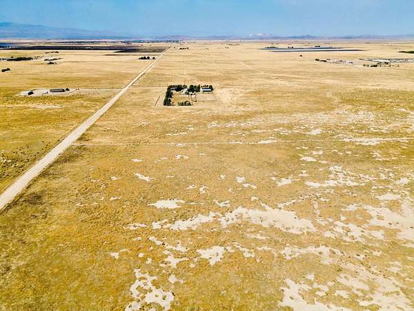 5 Acres of Land for Sale in Del Sur, California