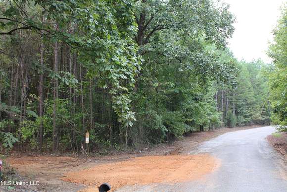 10 Acres of Residential Land for Sale in Oxford, Mississippi