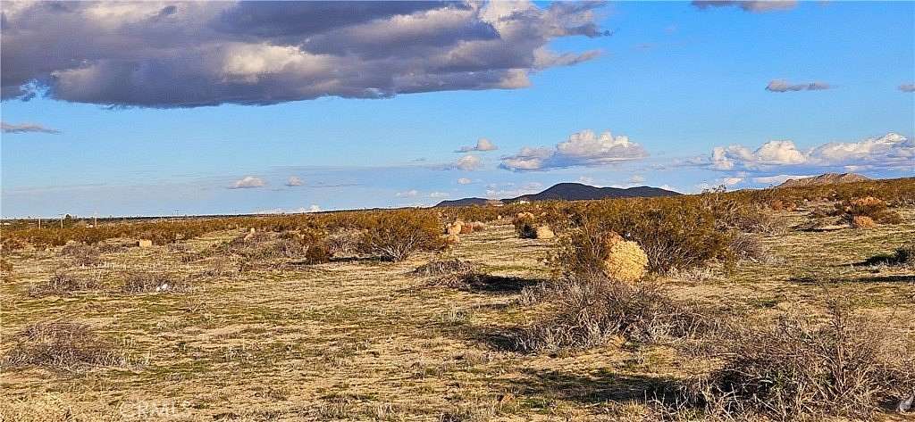 5.183 Acres of Land for Sale in Palmdale, California