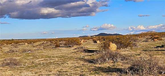 5.183 Acres of Land for Sale in Palmdale, California